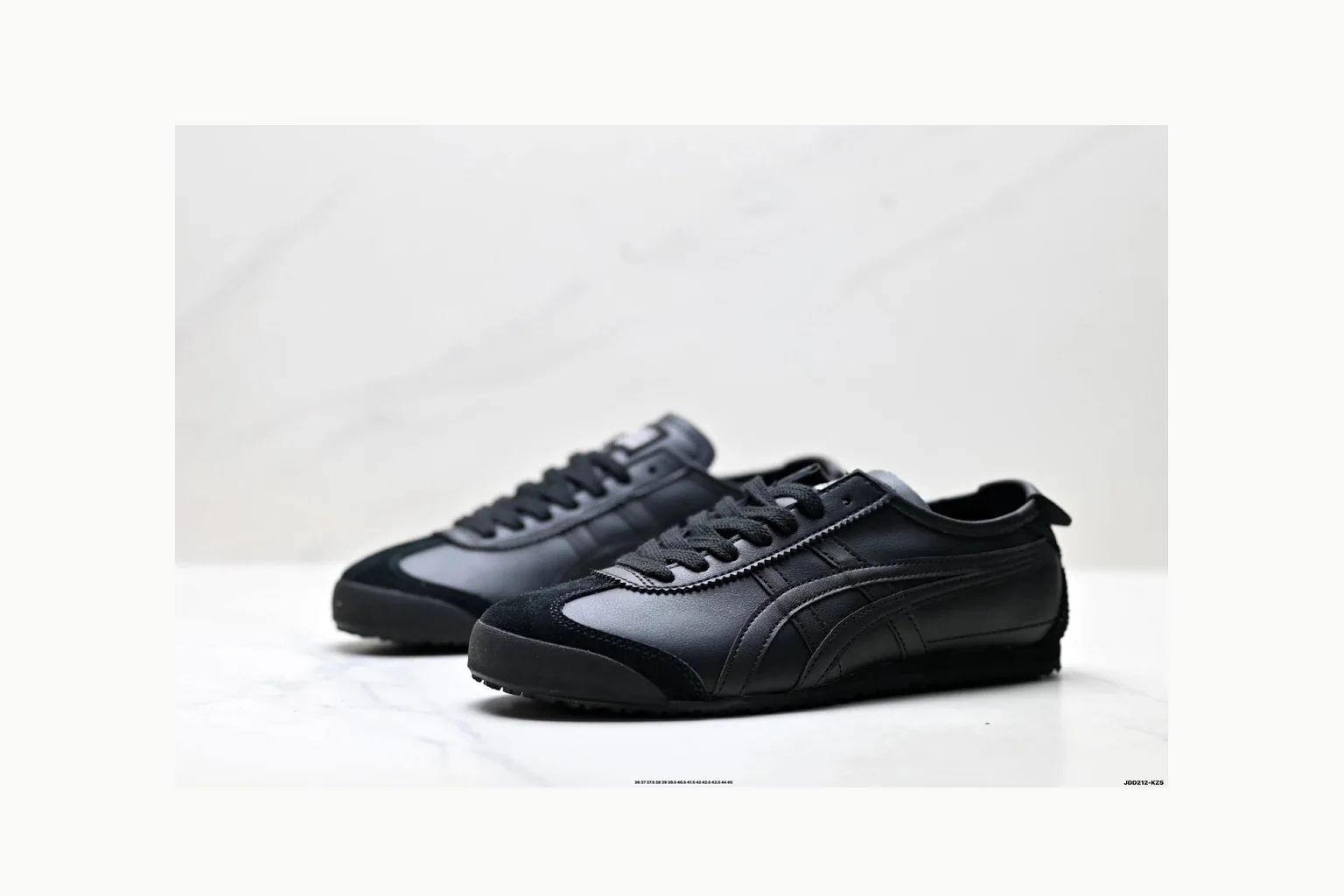Onitsuka Tiger Black Leather Sneaker comparison signal photo with black black leather retro low-top with leather upper and low top shape thumbnail 3