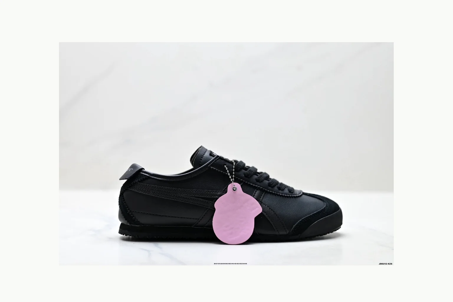 Onitsuka Tiger Black Leather Sneaker comparison signal photo with black black leather retro low-top with leather upper and low top shape thumbnail 6