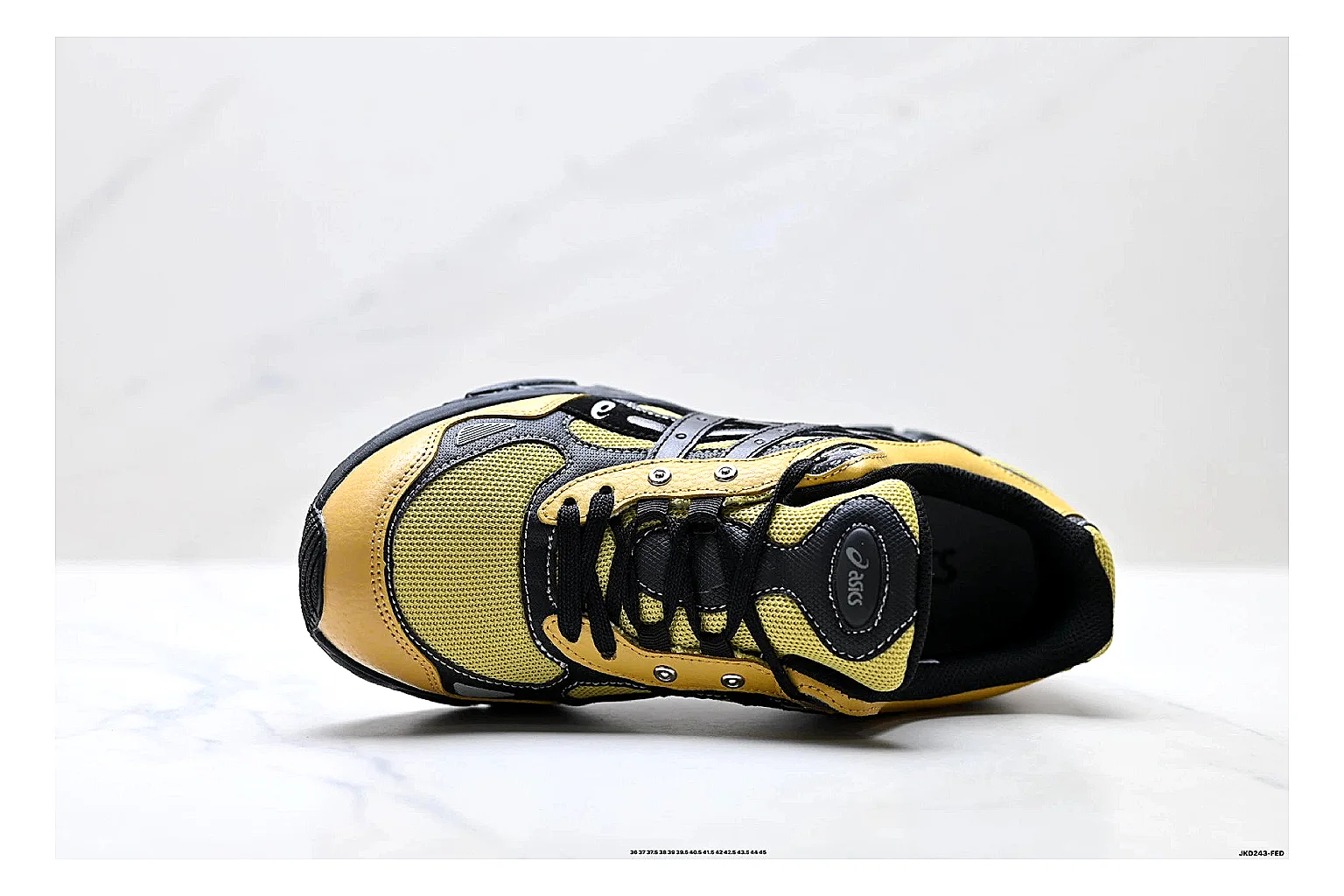 Onitsuka Tiger GEL-C 2.0 Yellow Black Sneakers comparison signal photo with yellow black mesh runner sneakers with mesh-leather texture, side-profile shape, upper panel lines, and outsole detail