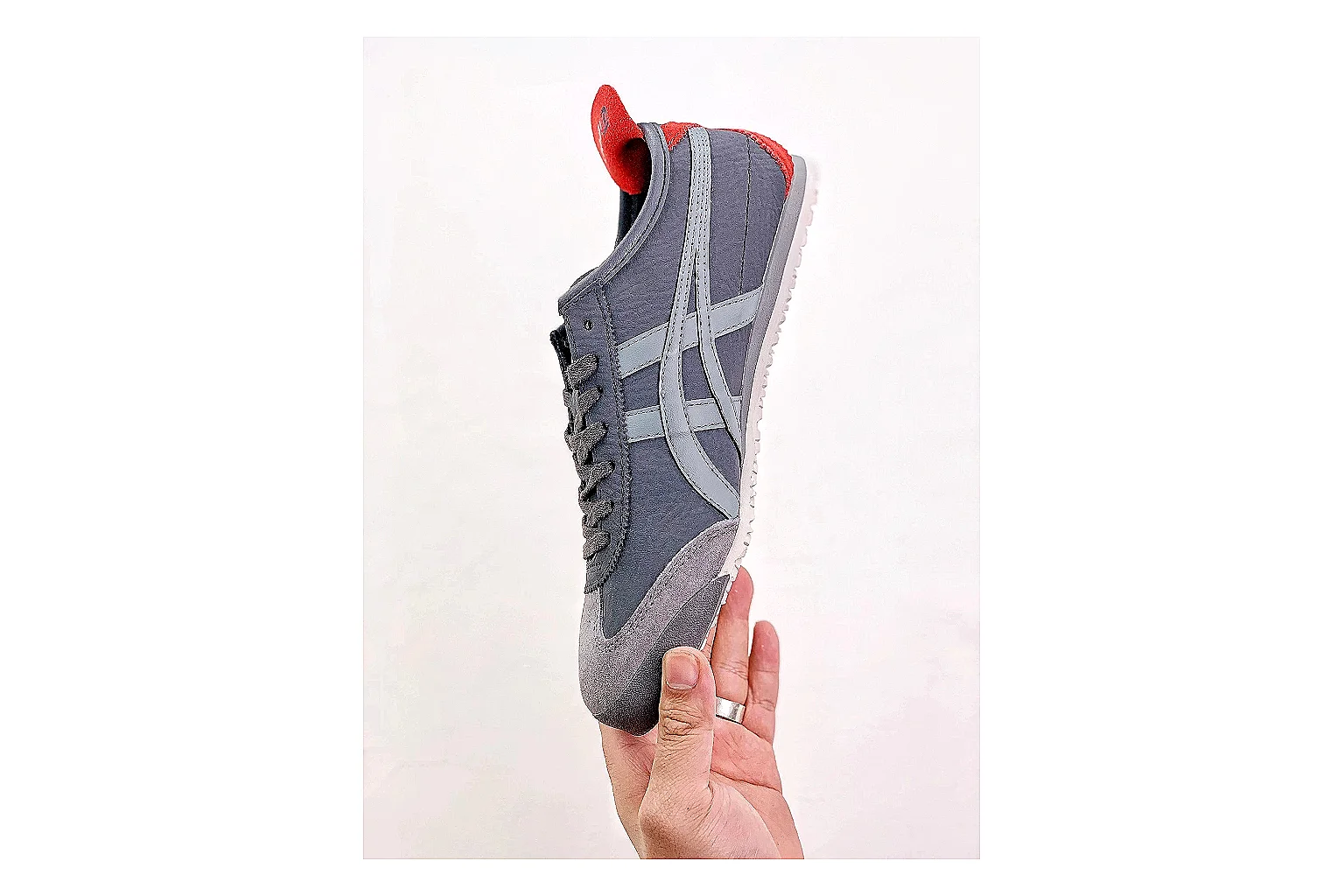kakoscout.com Onitsuka Tiger Mexico 66 Gray Red comparison signal card six-photo gallery thumbnail 5