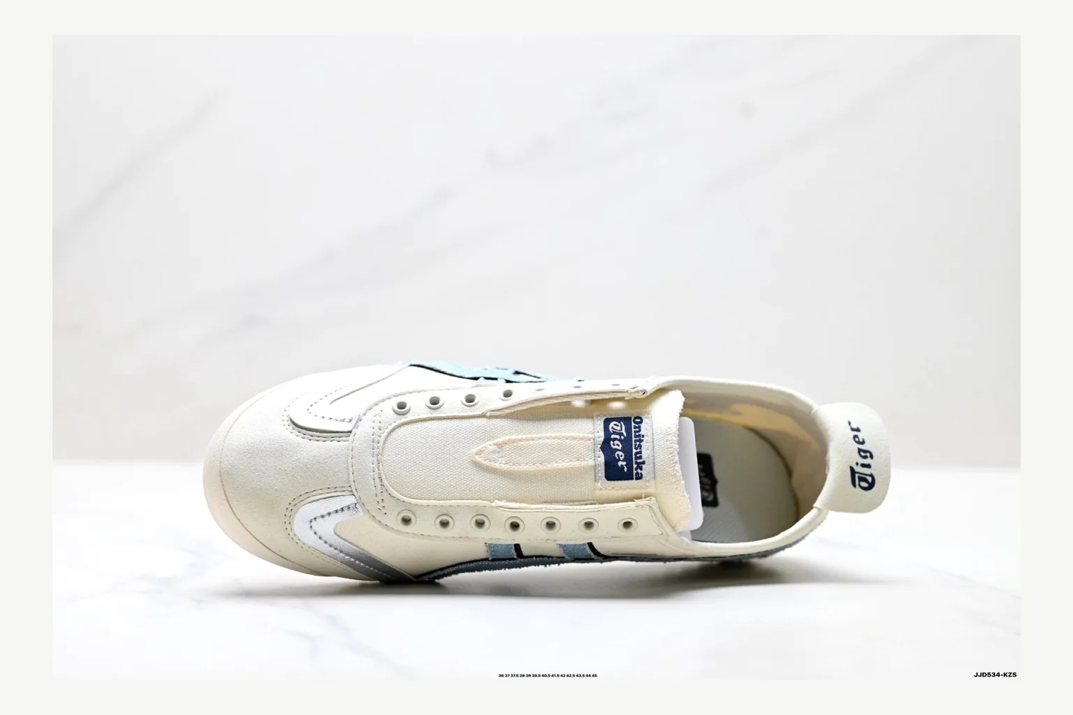 Onitsuka Tiger White Blue Sneaker comparison signal photo with white blue retro stripe low-top with mixed-material upper and low-profile shape