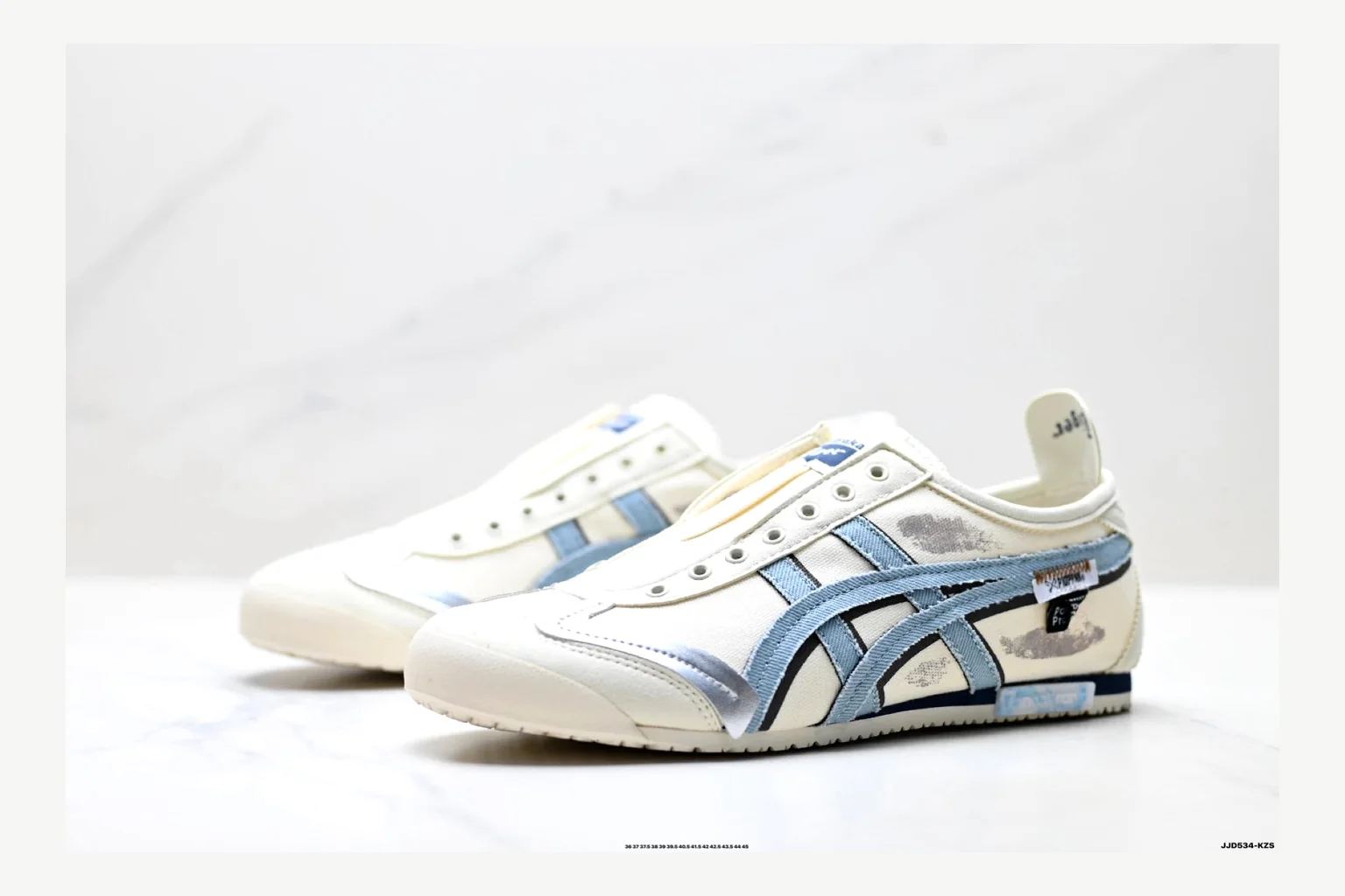 Onitsuka Tiger White Blue Sneaker comparison signal photo with white blue retro stripe low-top with mixed-material upper and low-profile shape thumbnail 3