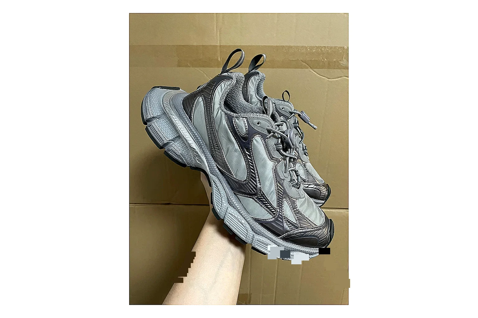 Casual Low-Top Sneaker 0679 comparison signal photo with casual low-top sneaker with clean paneling, textured upper and six-view gallery for daily streetwear styling plus side-profile shape, upper panel lines, and outsole detail