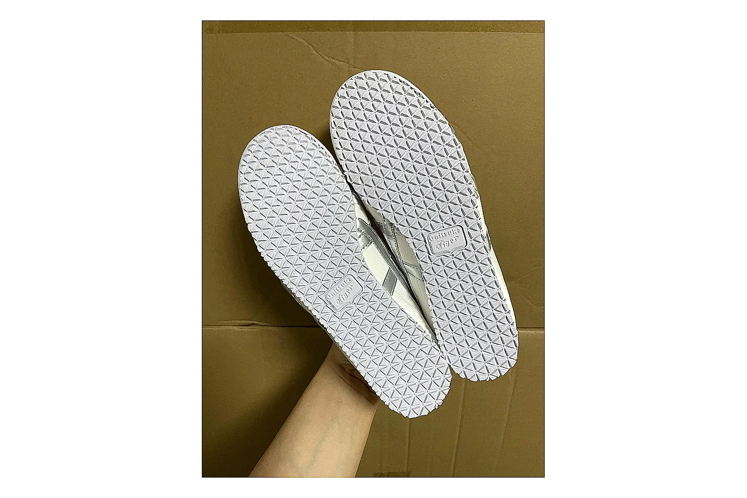 Casual Low-Top Sneaker 0748 comparison signal photo with casual low-top sneaker with clean paneling, textured upper and six-view gallery for daily streetwear styling plus side-profile shape, upper panel lines, and outsole detail thumbnail 2