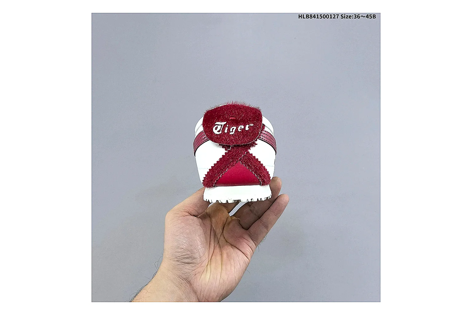 Casual Low-Top Sneaker 0950 comparison signal photo with casual low-top sneaker with clean paneling, textured upper and six-view gallery for daily streetwear styling plus side-profile shape, upper panel lines, and outsole detail thumbnail 5