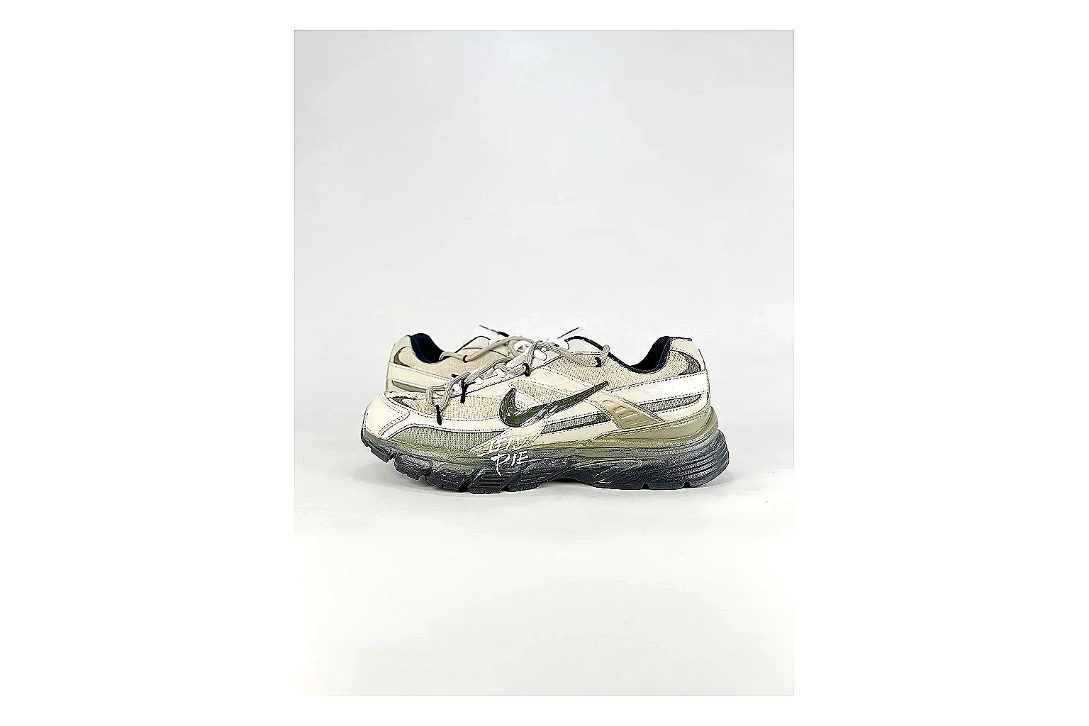 Other Casual Low-Top Sneaker 5134 comparison photo showing textured low-top upper, clean paneling, daily casual silhouette, and straightforward sole shape