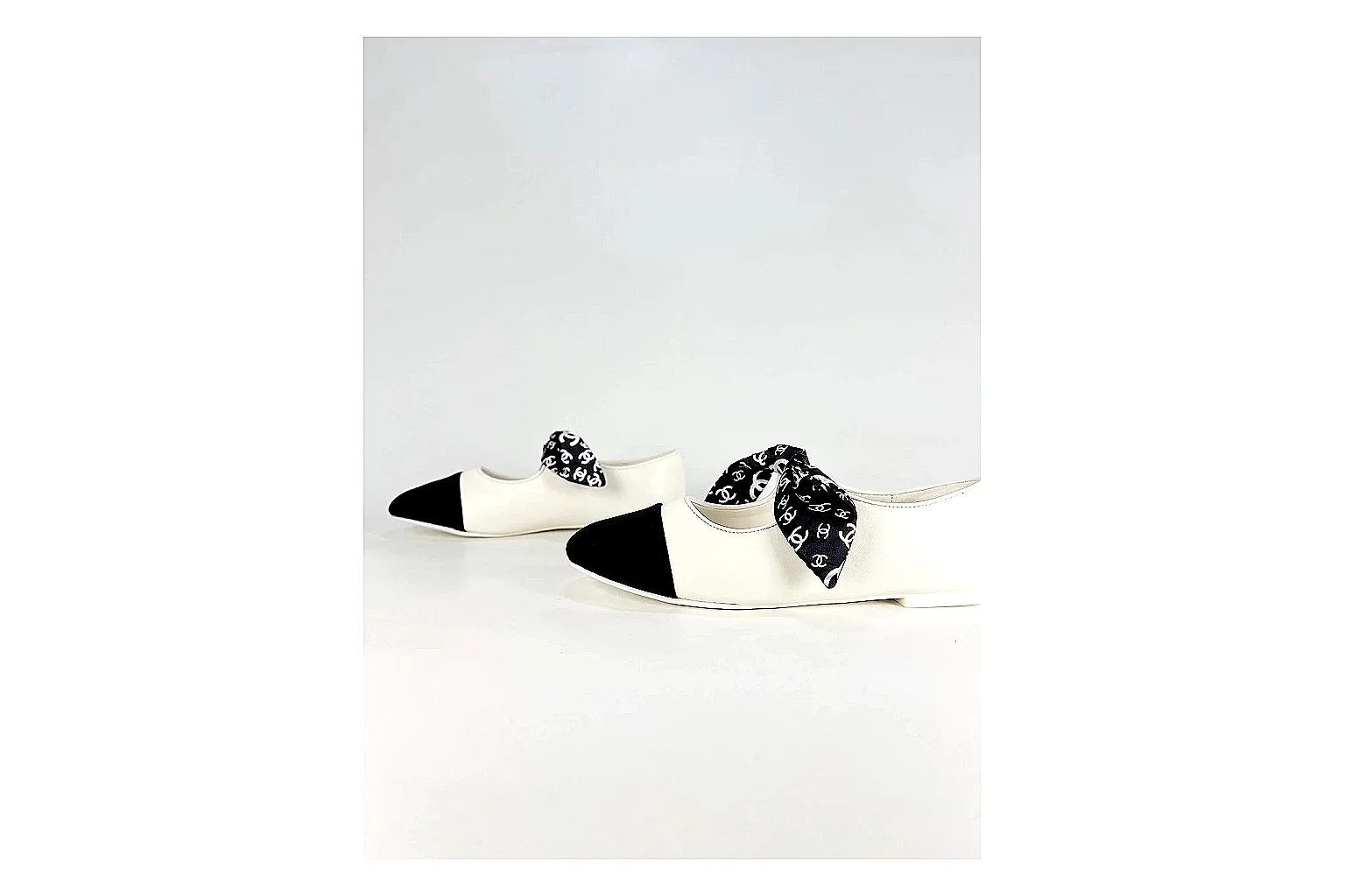 Other Casual Low-Top Sneaker 5165 comparison photo showing clean panel layout, textured low-top upper, simple streetwear profile, and everyday outsole thumbnail 5