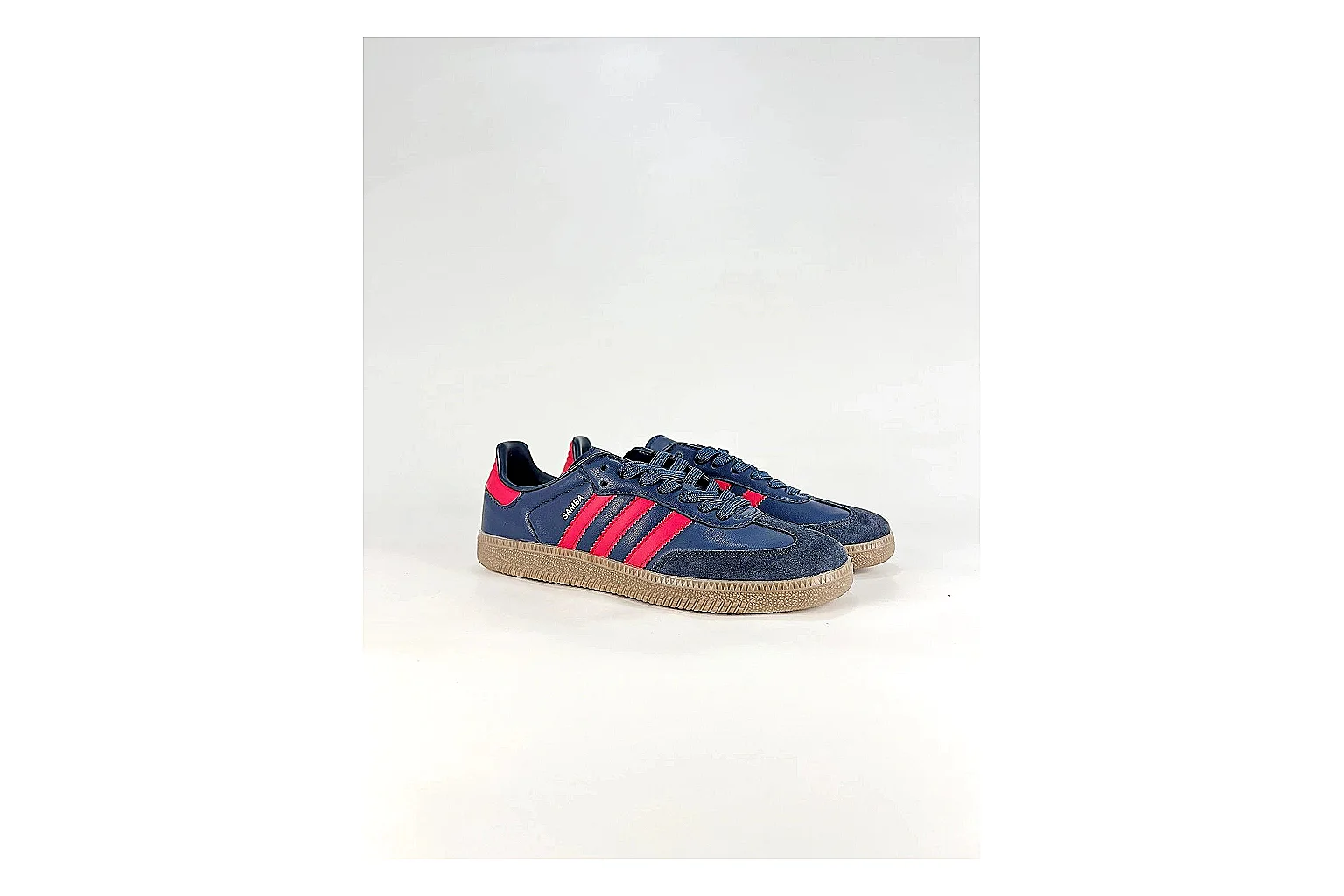 Casual Low-Top Sneaker 5180 comparison signal photo with red casual low-top with mixed-material upper and low-profile shape thumbnail 6