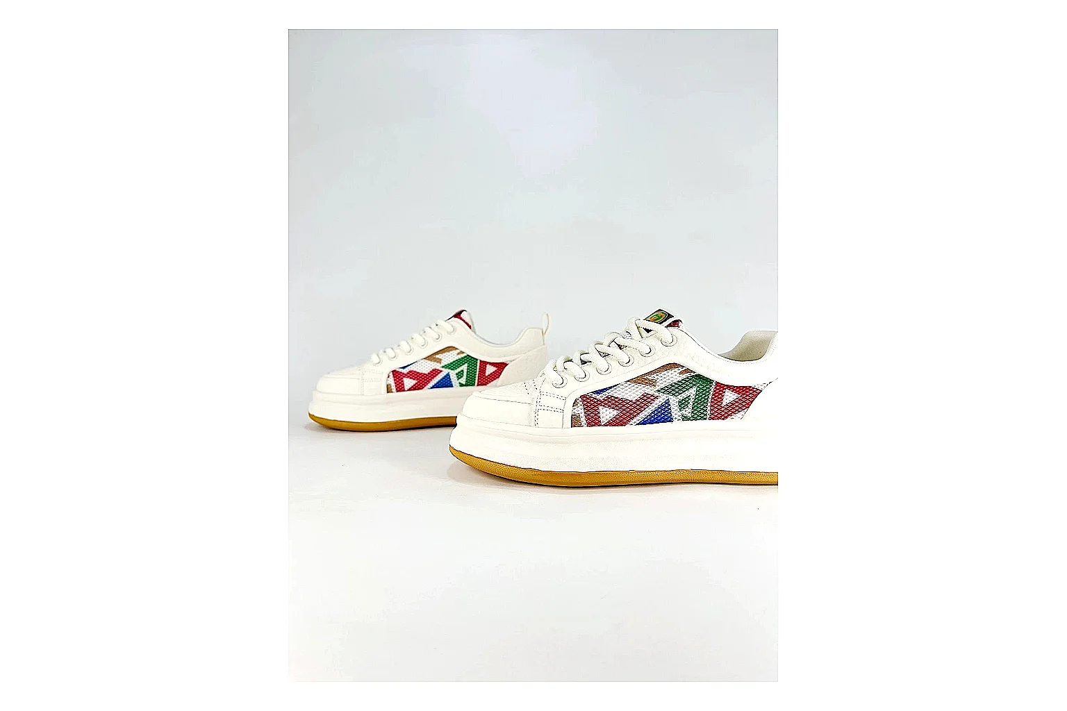 Casual Low-Top Sneaker 5251 comparison signal photo with red casual low-top with mixed-material upper and low-profile shape thumbnail 5