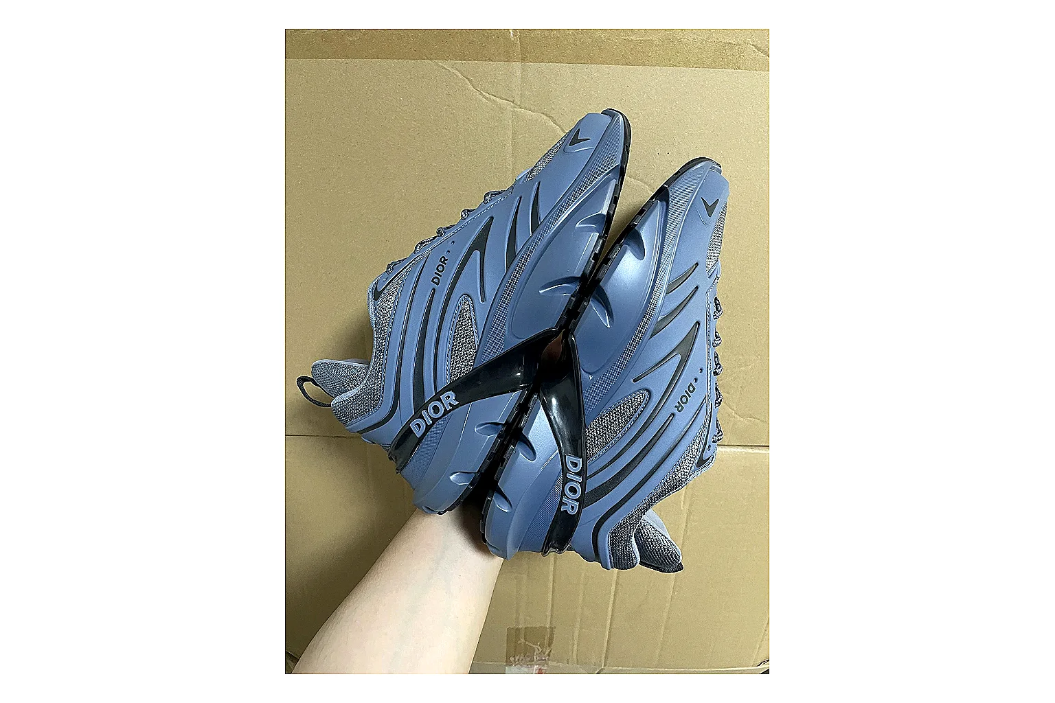 Casual Low-Top Sneaker 5618 comparison signal image SKU 1095505618 thumbnail 3