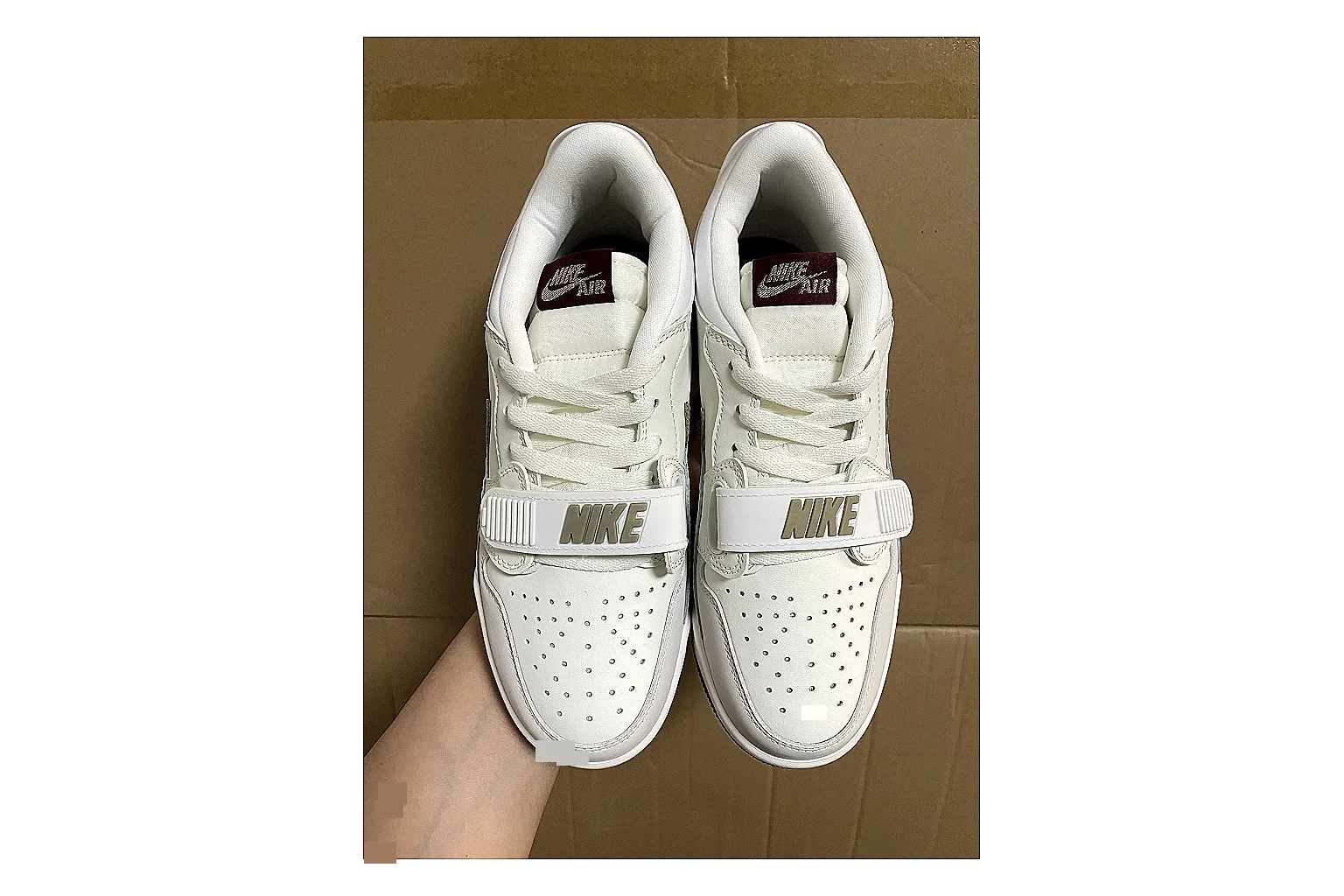 Casual Low-Top Sneaker 5833 comparison signal photo with casual low-top sneaker with clean paneling, textured upper and six-view gallery for daily streetwear styling plus side-profile shape, upper panel lines, and outsole detail