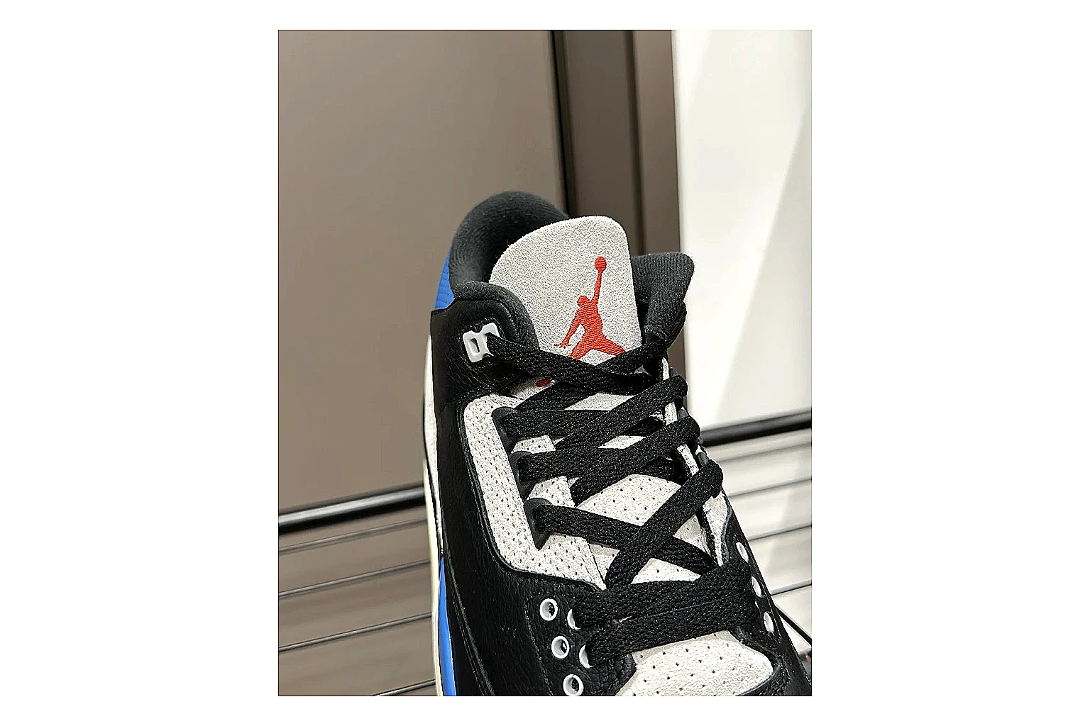 Casual Low-Top Sneaker 6865 comparison signal image SKU 1095506865 thumbnail 3