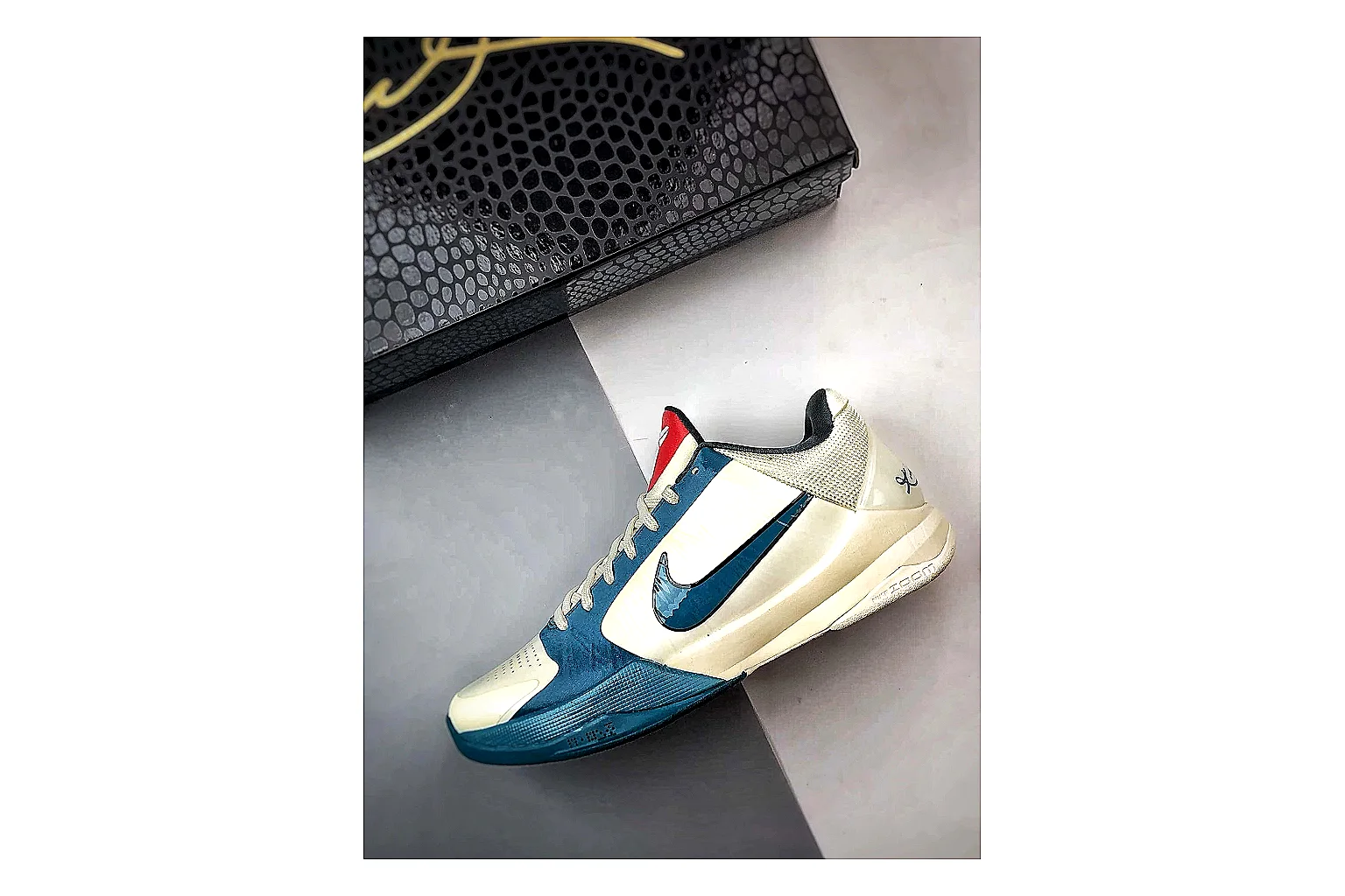 Casual Low-Top Sneaker 6952 comparison signal image SKU 1182166952 thumbnail 6