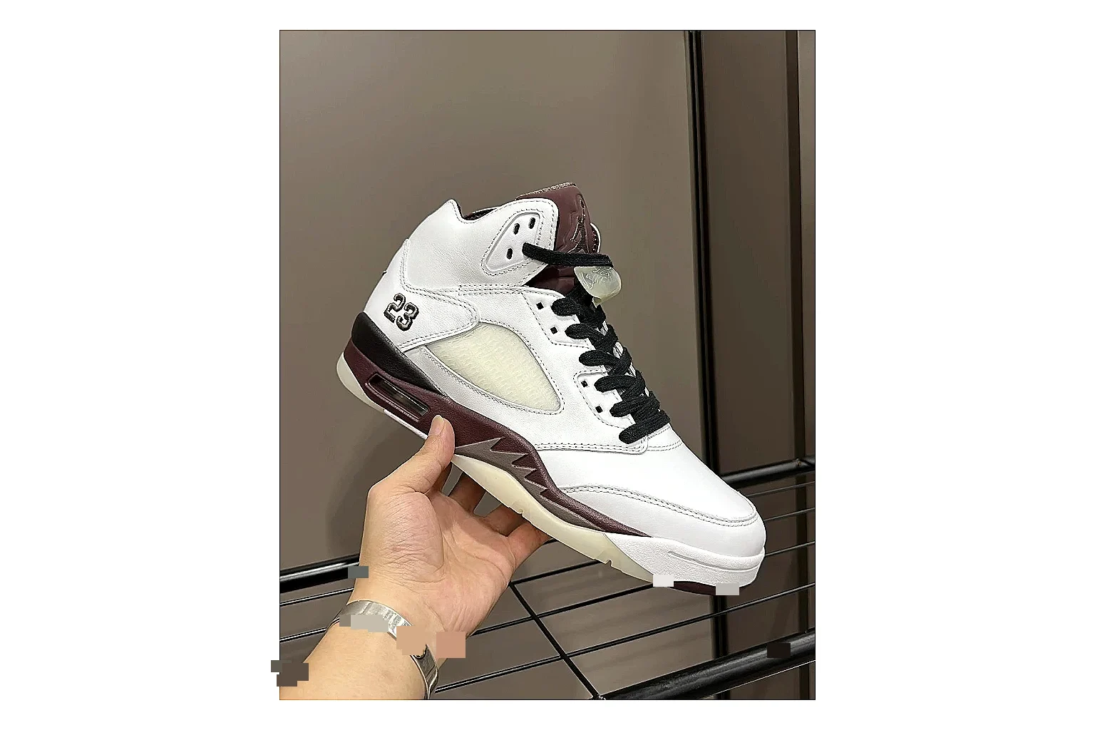 Casual Low-Top Sneaker 7150 comparison signal image SKU 1095507150