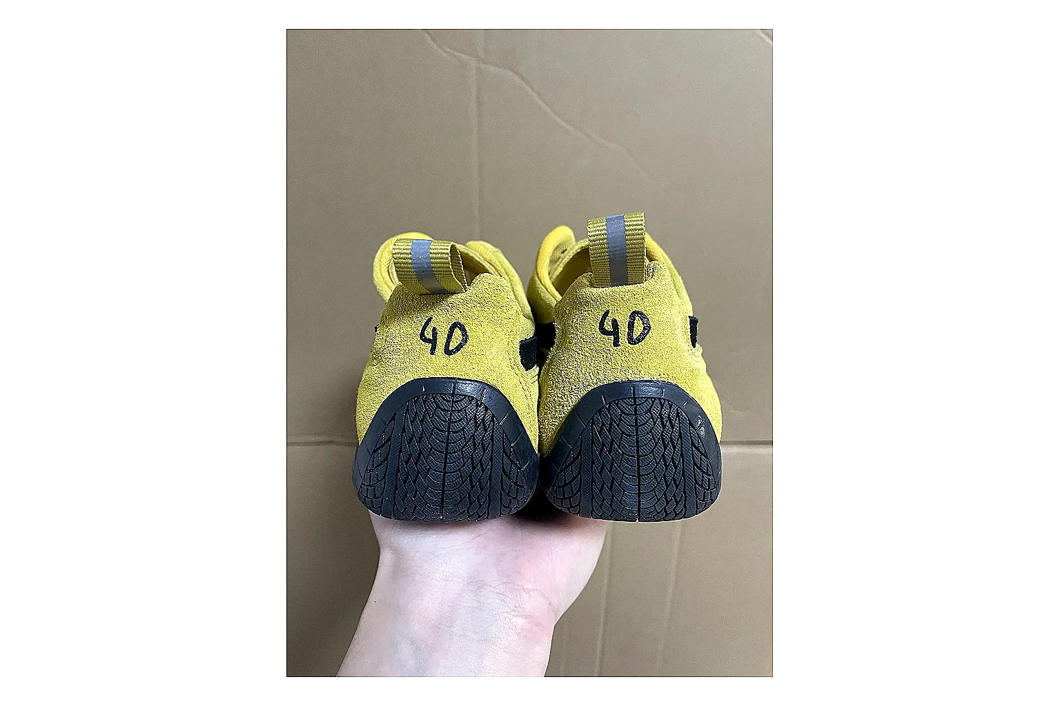 Casual Low-Top Sneaker 7488 comparison signal image SKU 1095507488 thumbnail 2