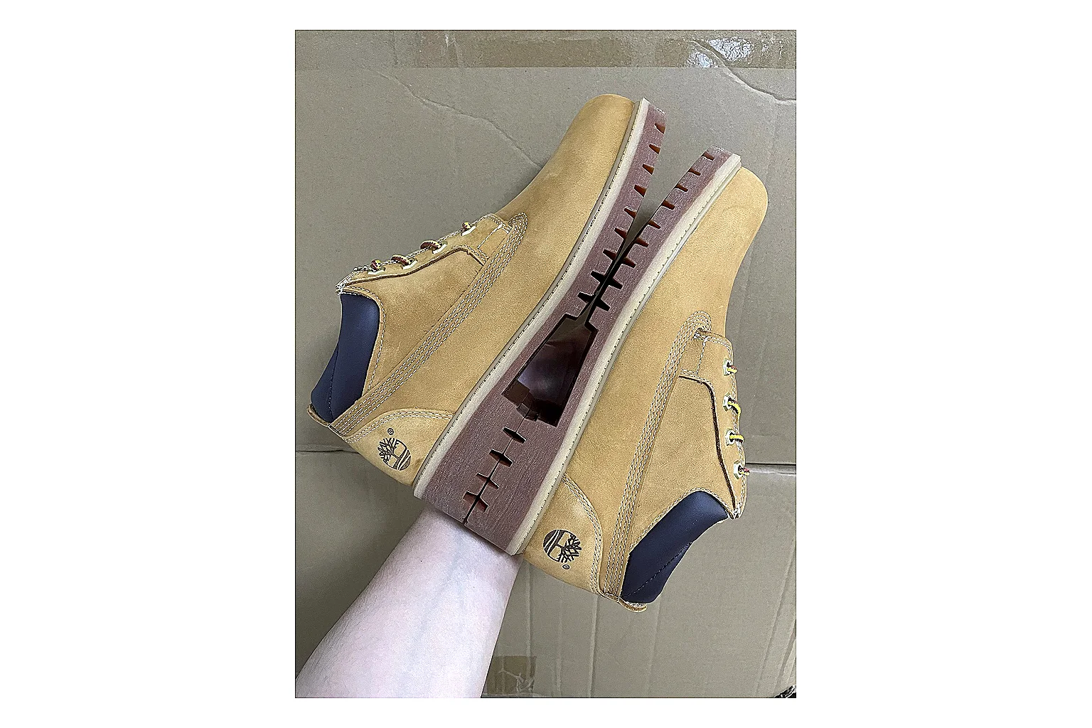 Casual Low-Top Sneaker 9490 comparison signal photo with casual low-top sneaker with clean paneling, textured upper and six-view gallery for daily streetwear styling plus side-profile shape, upper panel lines, and outsole detail thumbnail 5