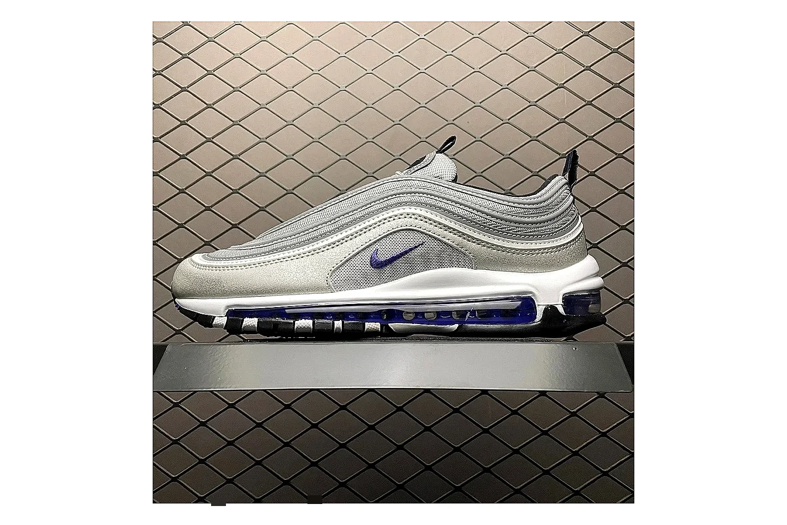 Casual Low-Top Sneaker 9730 comparison signal image SKU 1156009730