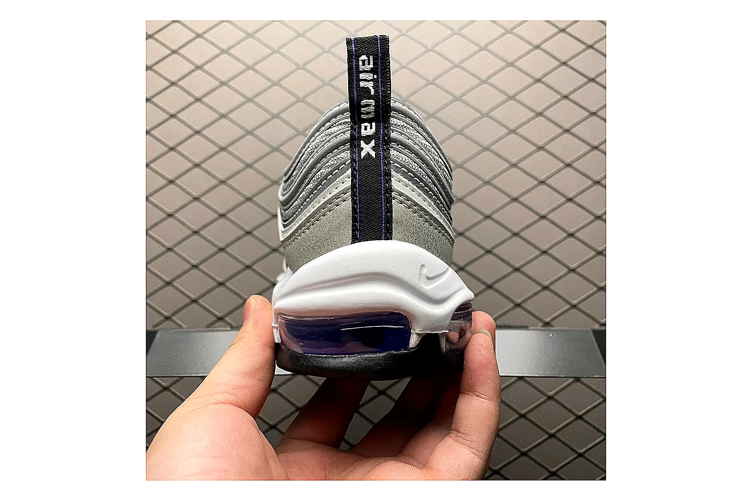 Casual Low-Top Sneaker 9730 comparison signal image SKU 1156009730 thumbnail 2