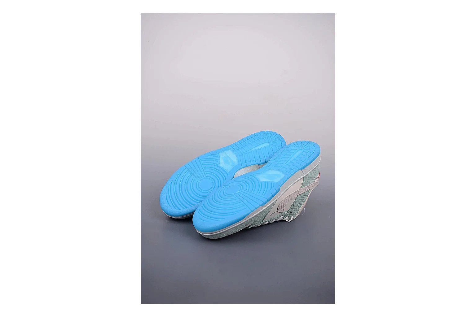 Casual Low-Top Sneaker 9742 comparison signal photo with casual low-top sneaker with clean paneling, textured upper and six-view gallery for daily streetwear styling plus side-profile shape, upper panel lines, and outsole detail thumbnail 6