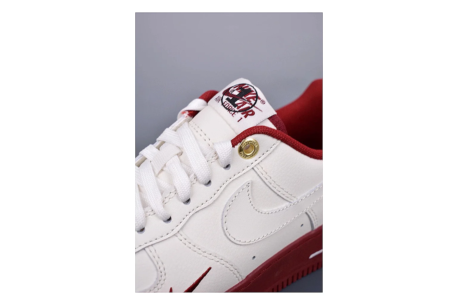 Casual Low-Top Sneaker 9744 comparison signal image SKU 1156009744 thumbnail 2