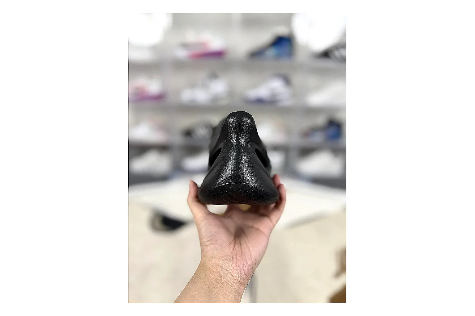 Daily Style Mixed Sneakers comparison signal image SKU 1194923194 thumbnail 2