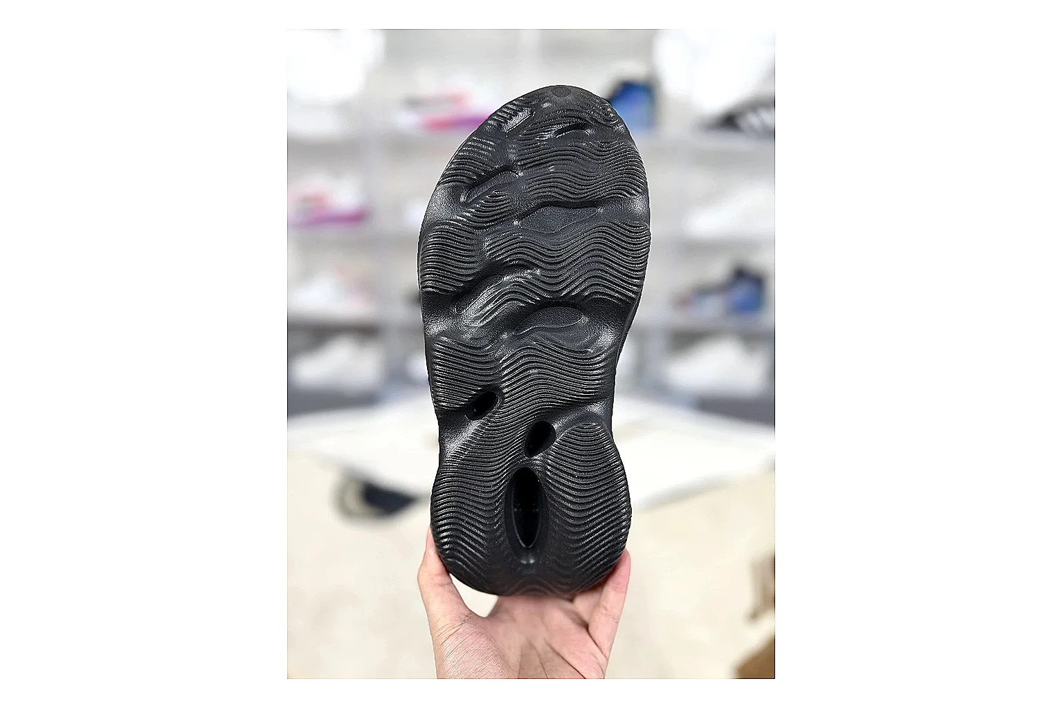 Daily Style Mixed Sneakers comparison signal image SKU 1194923194 thumbnail 5