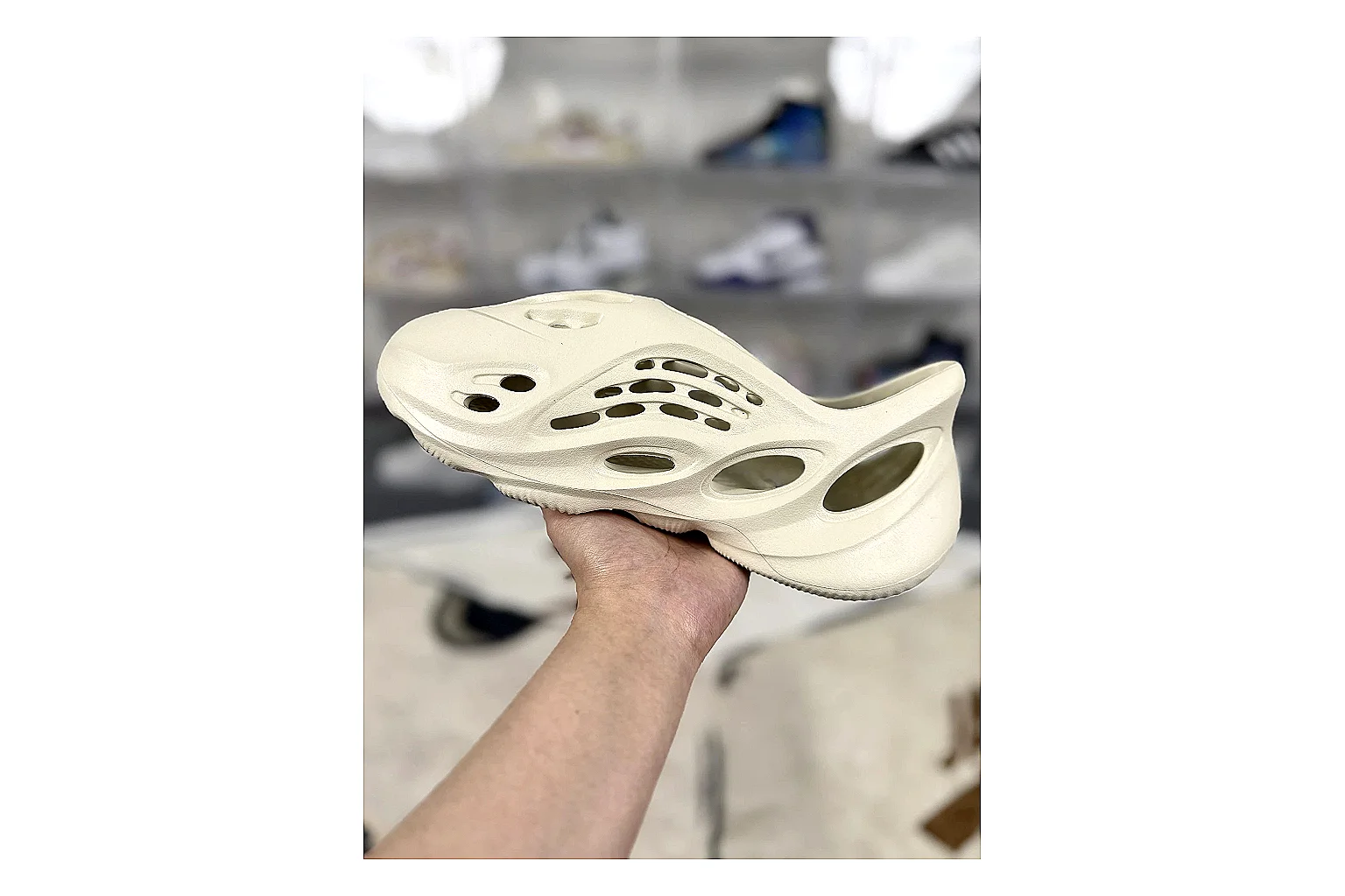 Daily Style Mixed Sneakers comparison signal image SKU 1194923209 thumbnail 6