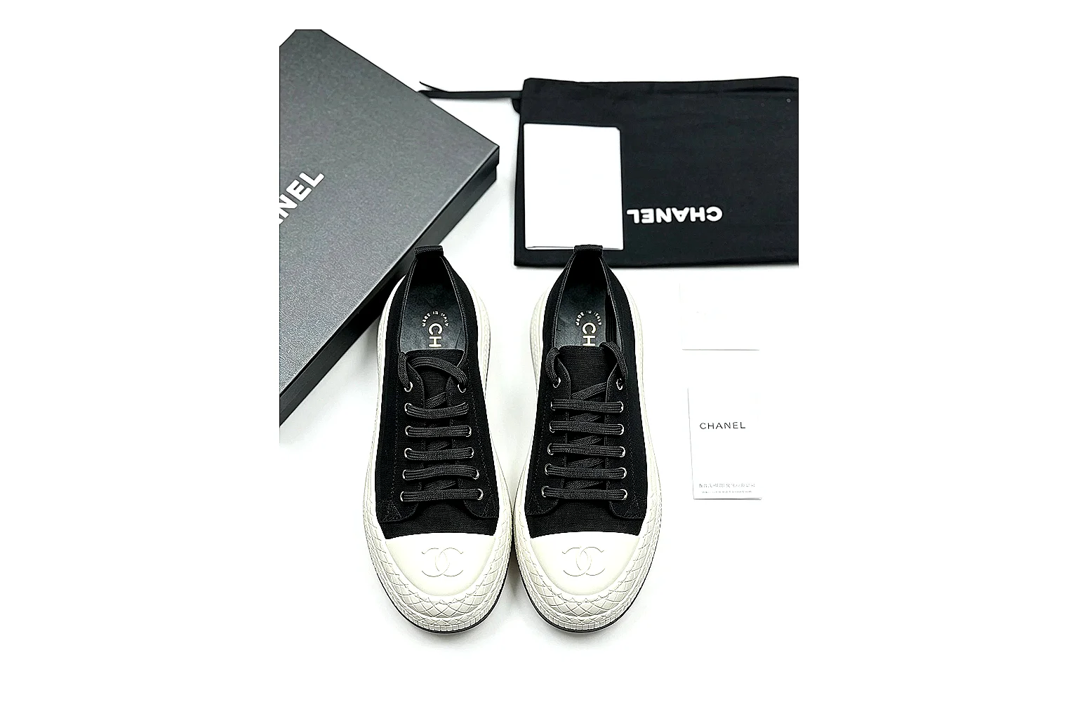 kakoscout.com Prada Low Top Black White comparison signal card six-photo gallery thumbnail 6