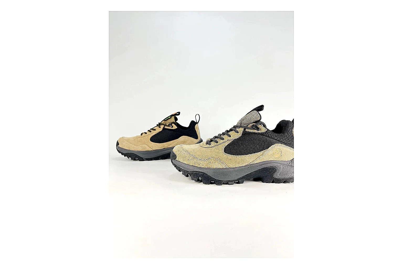 Timberland Motion Access Beige Black Sneakers comparison signal photo with beige black outdoor sneakers with mesh-leather texture, side-profile shape, upper panel lines, and outsole detail thumbnail 5