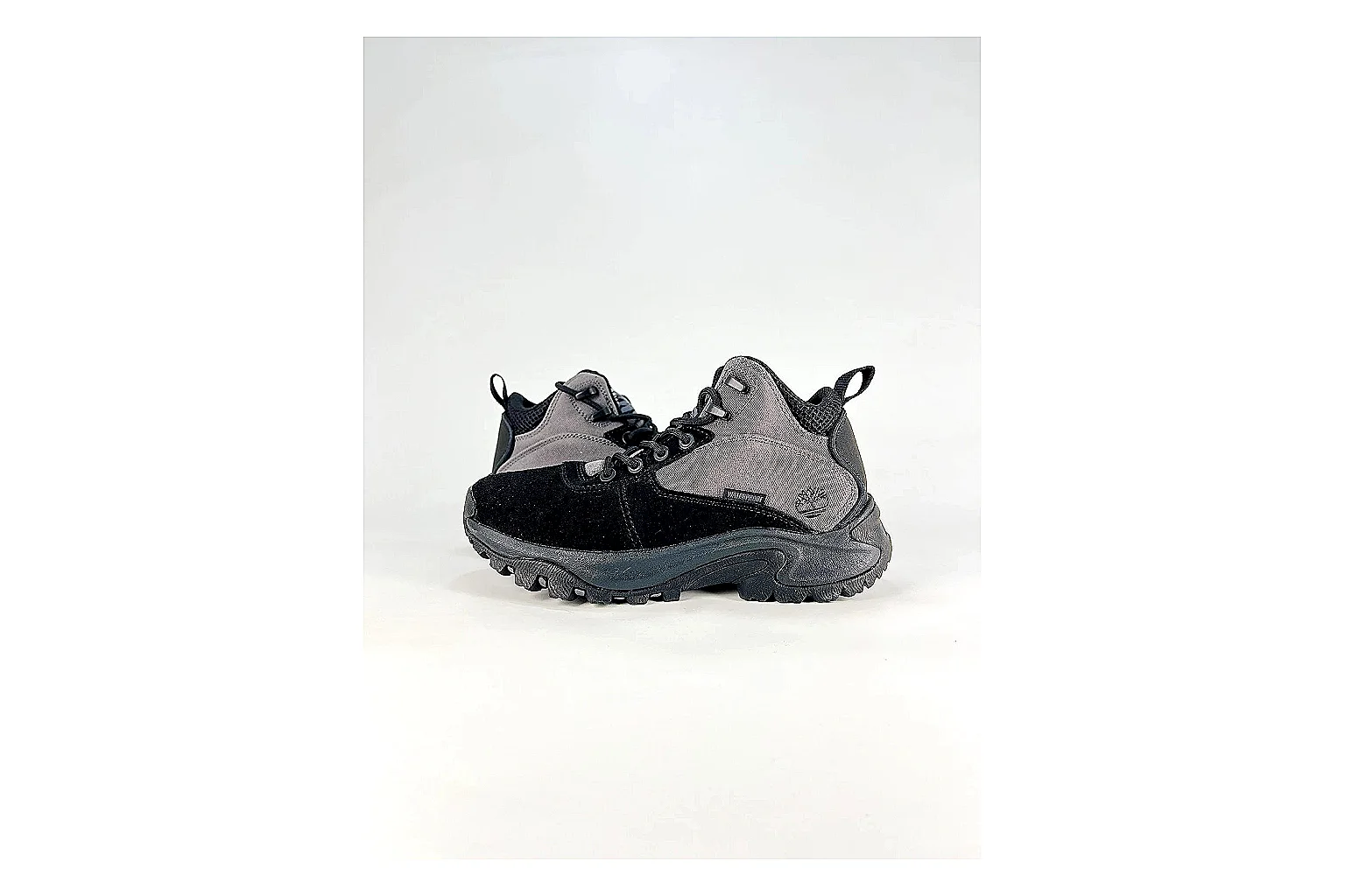 Timberland Motion Access Black Gray Sneakers comparison signal photo with black gray outdoor sneakers with mesh-leather texture, side-profile shape, upper panel lines, and outsole detail