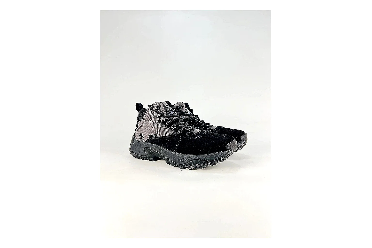 Timberland Motion Access Black Gray Sneakers comparison signal photo with black gray outdoor sneakers with mesh-leather texture, side-profile shape, upper panel lines, and outsole detail thumbnail 6