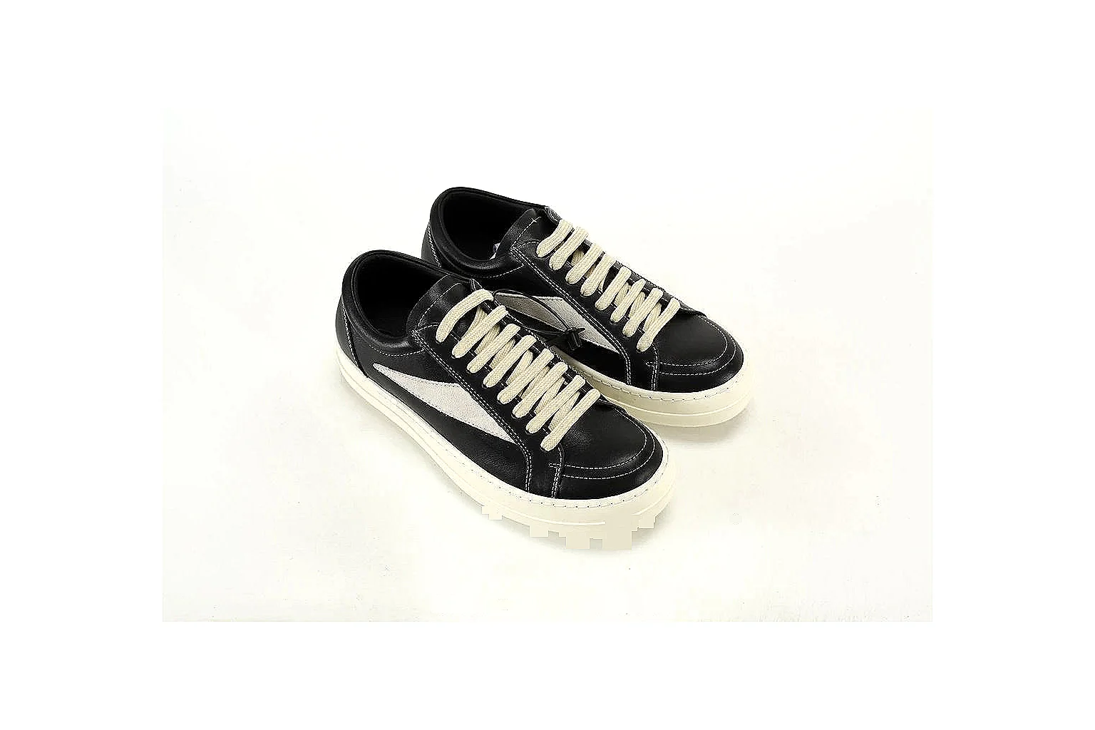 kakoscout.com Vans Old Skool Black White comparison signal card six-photo gallery thumbnail 2