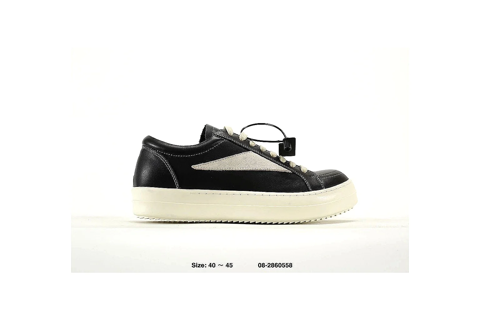 kakoscout.com Vans Old Skool Black White comparison signal card six-photo gallery