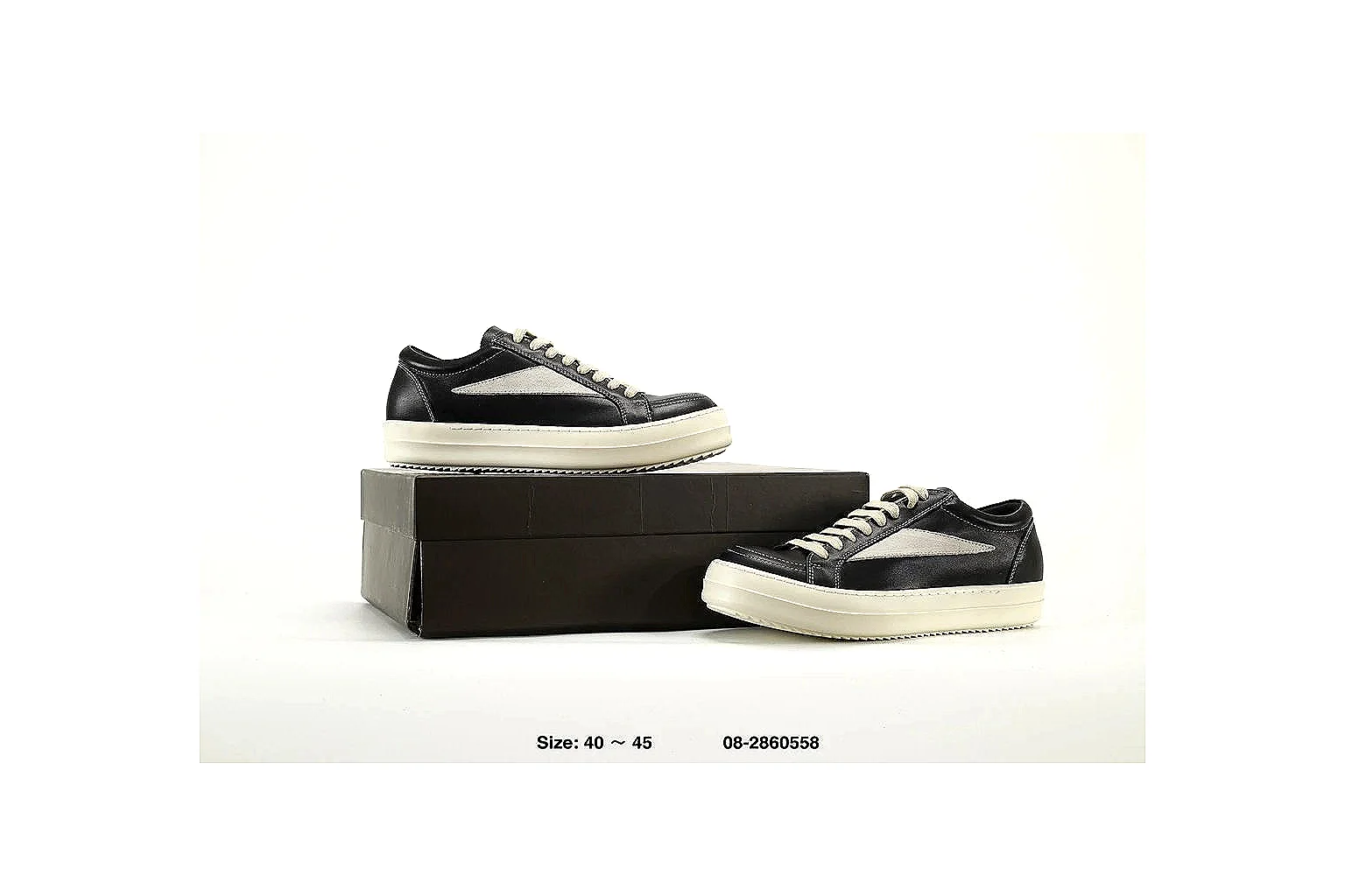 kakoscout.com Vans Old Skool Black White comparison signal card six-photo gallery thumbnail 6