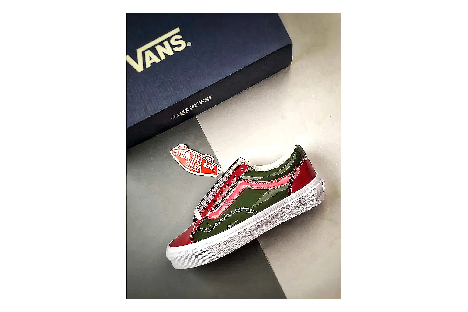 Vans Premium Mixed Sneakers comparison signal image SKU 1182166977 thumbnail 3