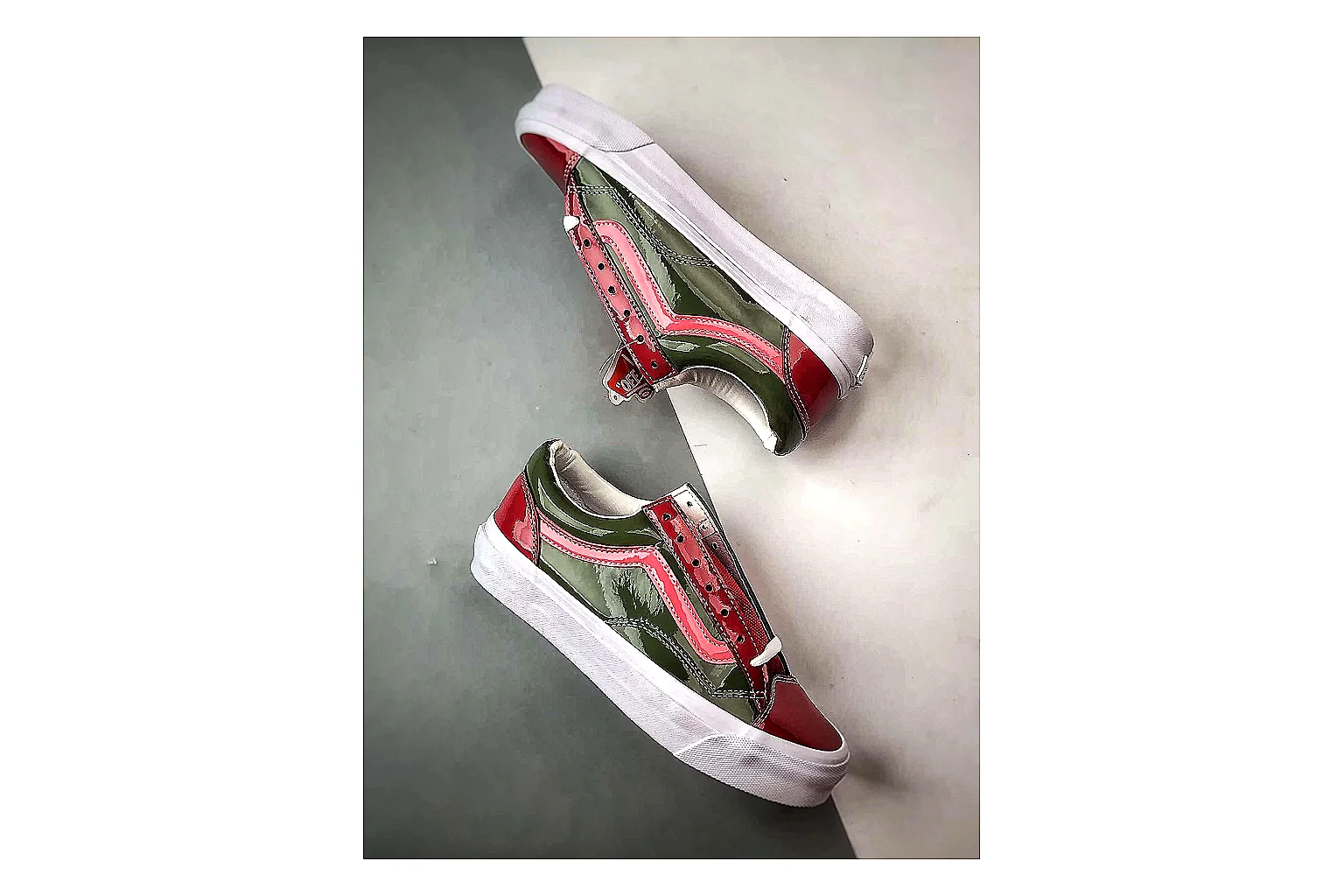 Vans Premium Mixed Sneakers comparison signal image SKU 1182166977 thumbnail 5